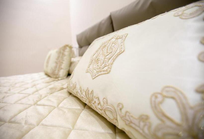 Quarto Triplo Estandar, La Fenice