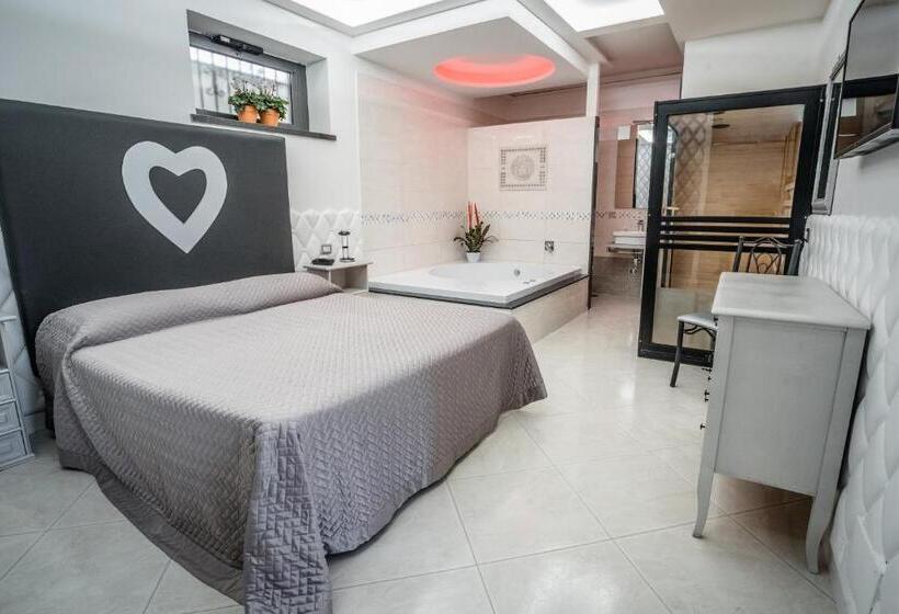 سوییت جونیور, La Fenice