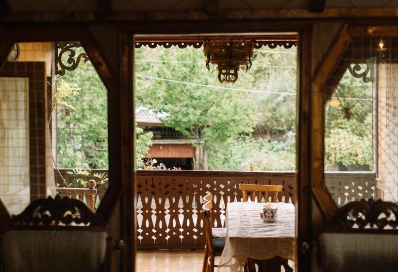 Студио Стандарт с Видом, Artsiv Guesthouse