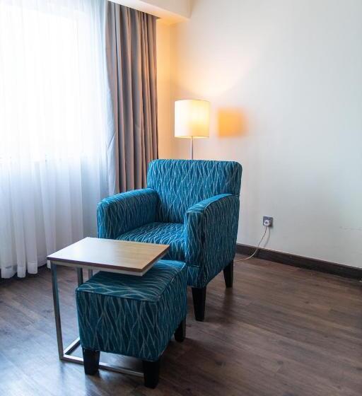 اتاق سوپریور با تخت بزرگ, Acacia Premier