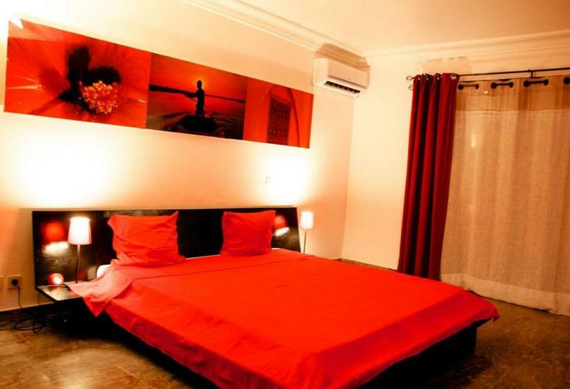 سوئیت با تخت بزرگ, Villa Anakao Abidjan