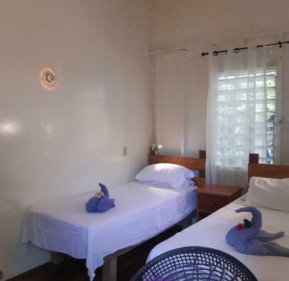 Номер Стандарт Совместная Ванная, The Funky Dodo Backpackers Hostel