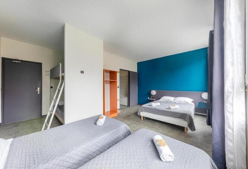 Семейный Номер Superior, Hôtel La Nonette Asterix, Cdg Airport & Paris Centre