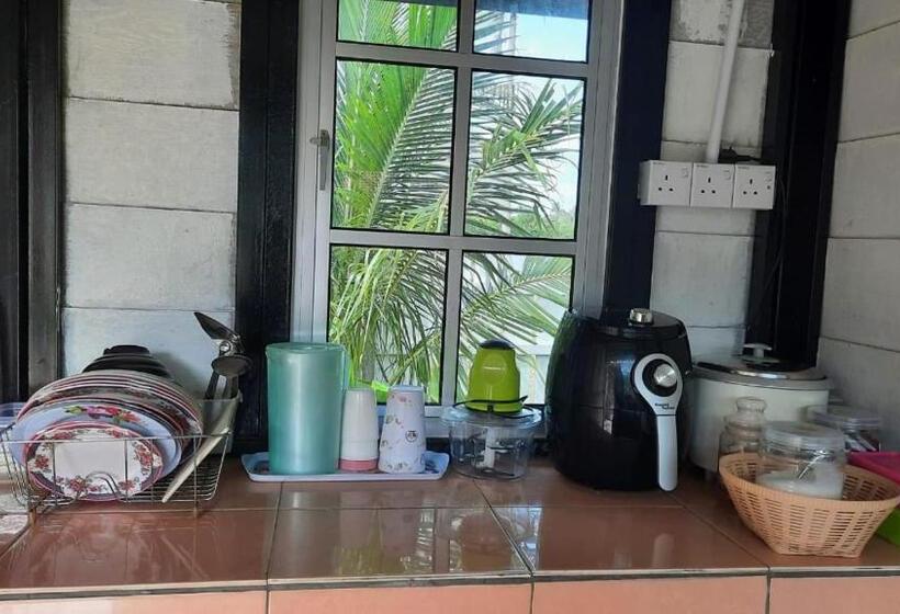 Номер Стандарт с Балконом, Gekq Inn Langkawi B