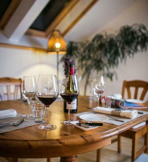 דירת משפחה, Imola Udvarház Dessert