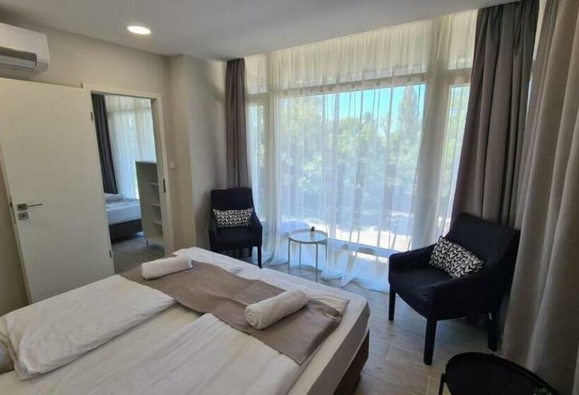 Family Suite, Xendala Panzió