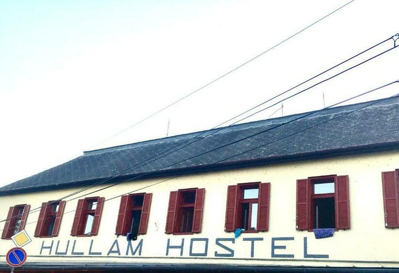 Номер Стандарт, Hullam Hostel