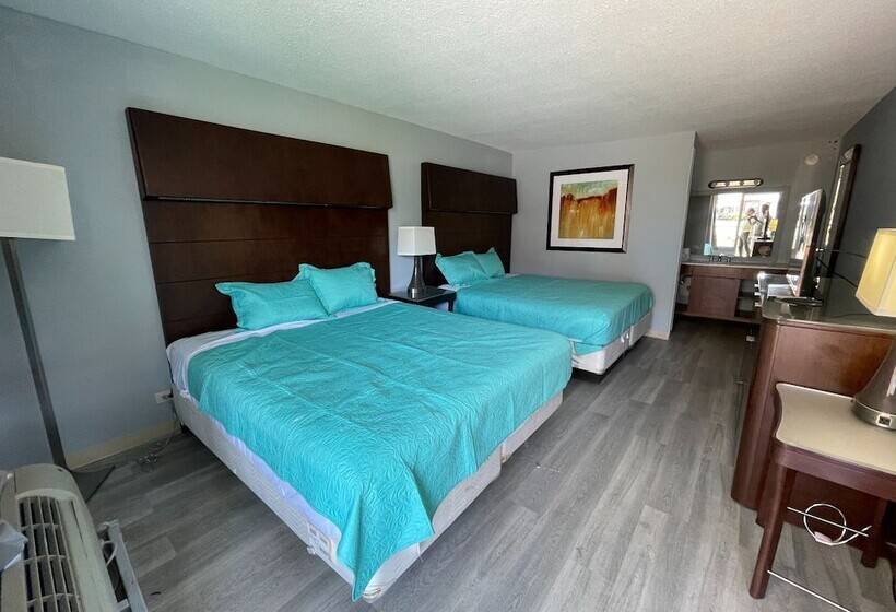 스탠다드 룸 더블 침대 2개, Lamplighter Inn By Oyo Charlotte Airport Area