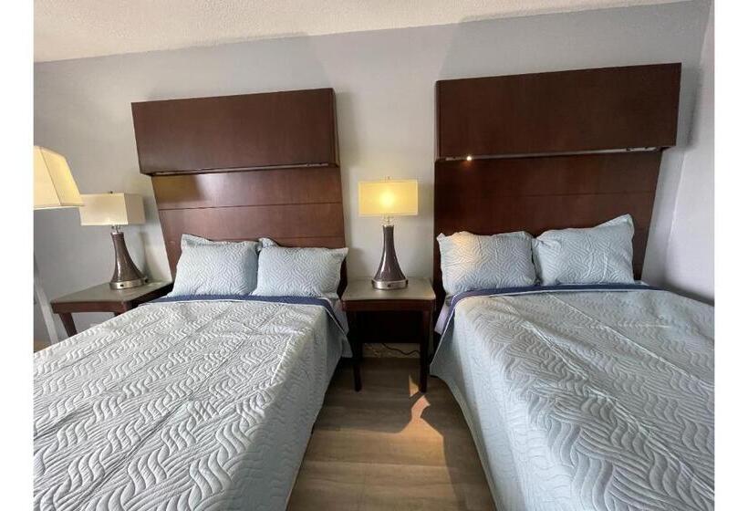스탠다드 룸 더블 침대 2개, Lamplighter Inn By Oyo Charlotte Airport Area