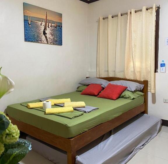Четырехместный Номер Классик, Alona Bohol Backpackers Hostel