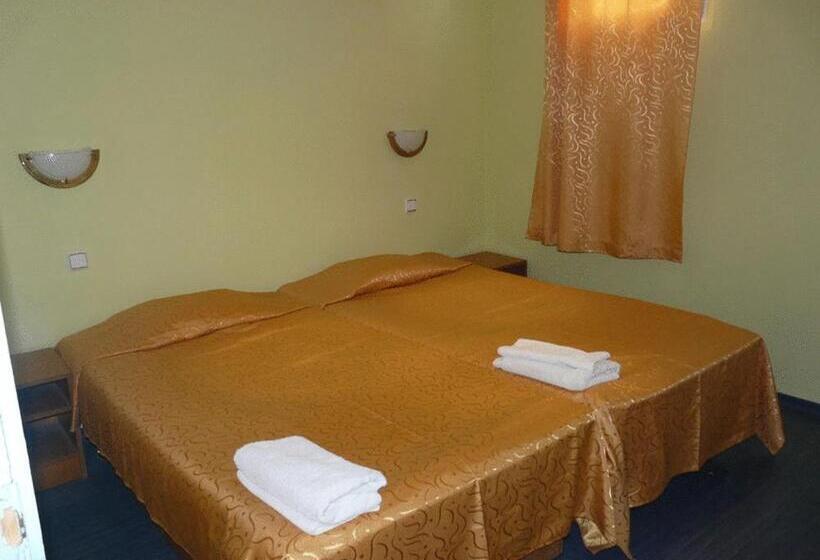 Triple Room Sea View, Family Hotel Balchik
