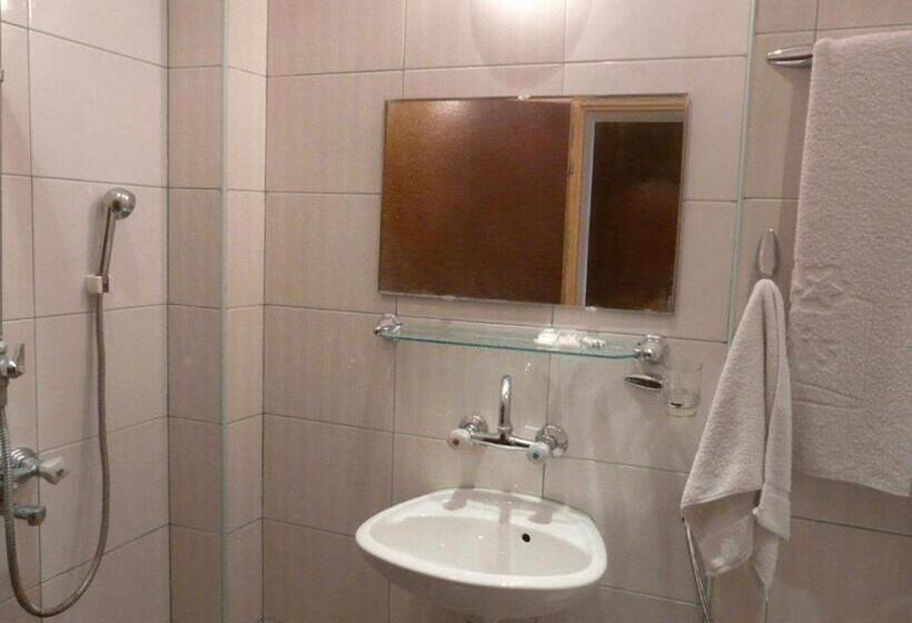 Quarto Estandar, Family Hotel Balchik