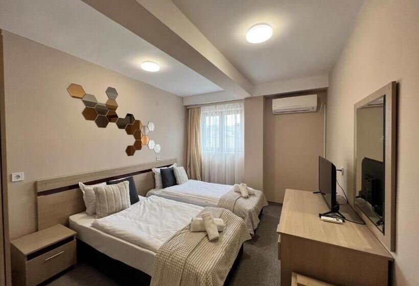 침실 2개 아파트, Family Hotel Central
