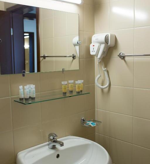 Quarto Superior com Sacada, Ema