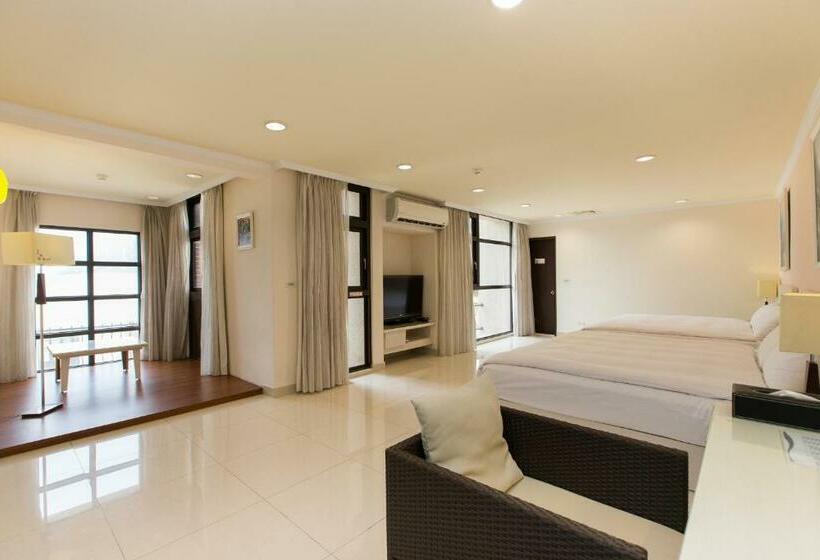 اتاق استاندارد چهار تخته, F Hotel   Sanyi