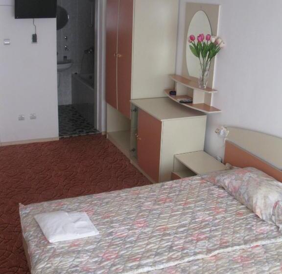 Quarto Economy, Peter