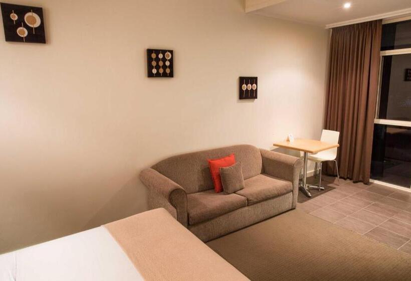 수피리어 룸, Burkes Hotel Motel