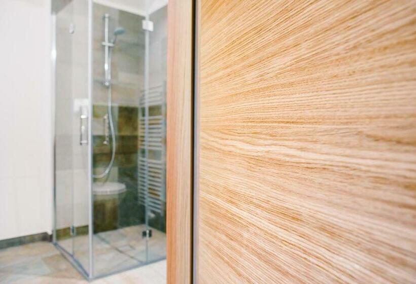 Апартаменты 1 Спальня с Видом, Gasthof Hotel Wöhrmaurer