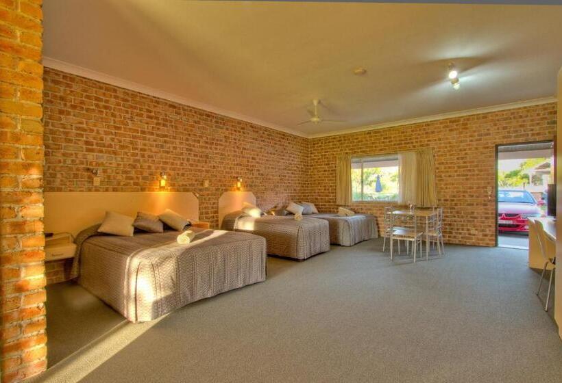 Семейный Номер, Gloucester Country Lodge