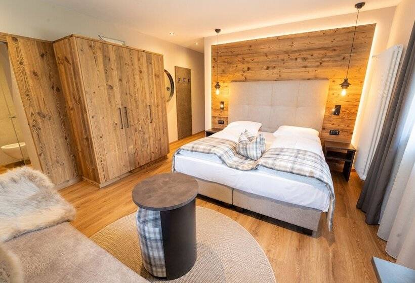 اتاق استاندارد سه نفره, Alpenrose Wellness
