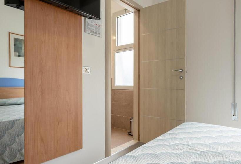 Quarto Estandar com Sacada, Riviera
