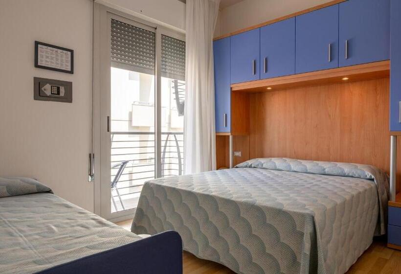 Quarto Estandar com Sacada, Riviera