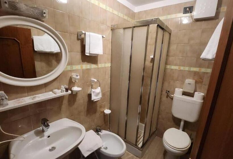 اتاق لوکس, Inter Hotel B&b