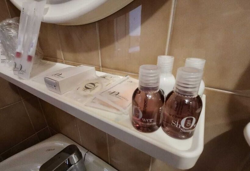 اتاق استاندارد یک نفره, Inter Hotel B&b