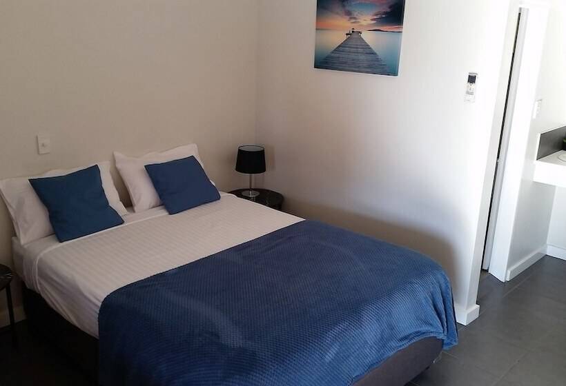 Номер Стандарт, Tweed River Motel