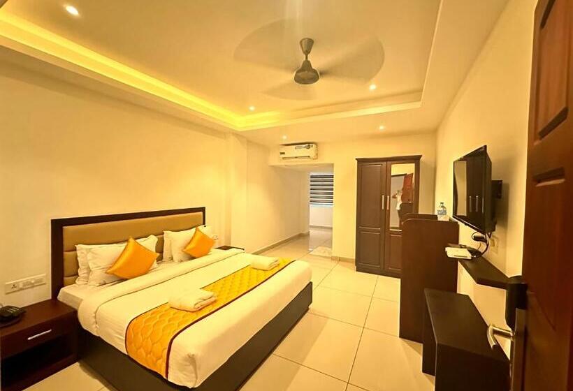 Номер Deluxe, Luxe Hotel Thekkady