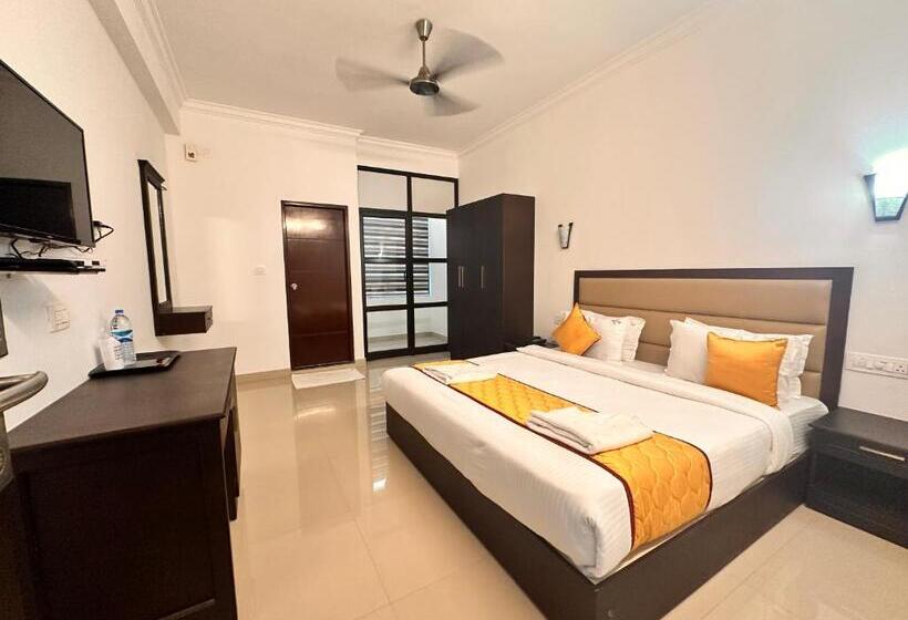 Номер Deluxe, Luxe Hotel Thekkady