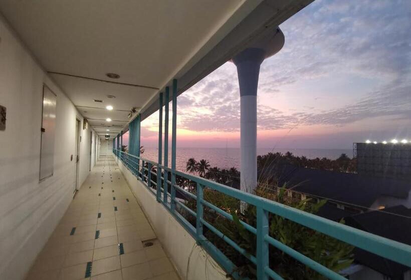 Студия Стандарт Вид на Море, The Beach Bangsaen Condo Sea View Room 327 62 Top Floor Free Netflix