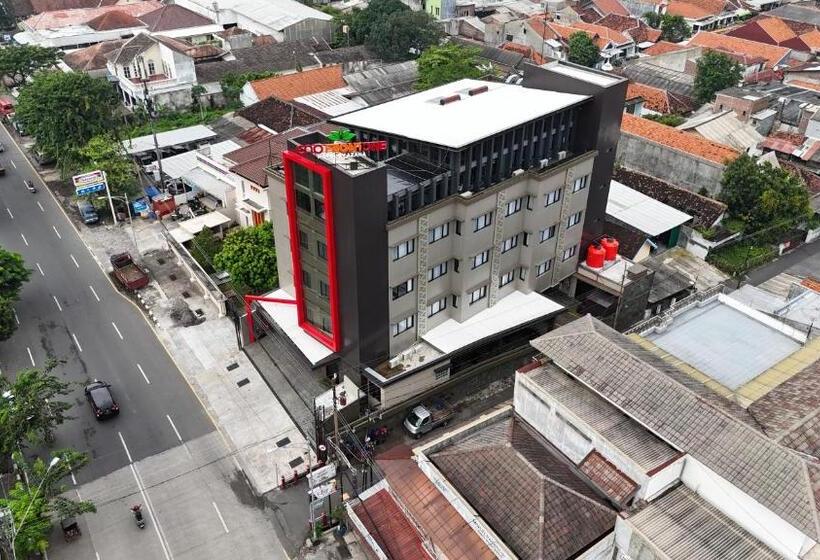Номер Deluxe, Eno Front One Hotel Semarang