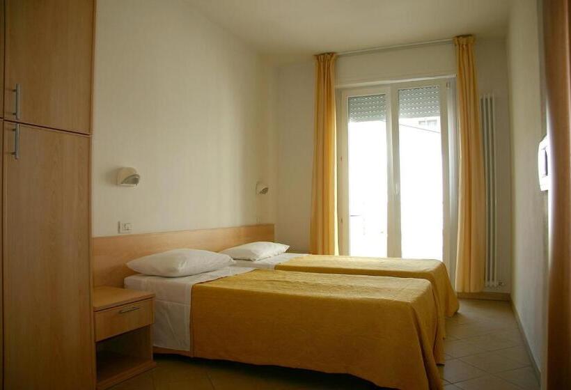 Apartamento 2 Quartos com Varanda, Alice Appartamenti