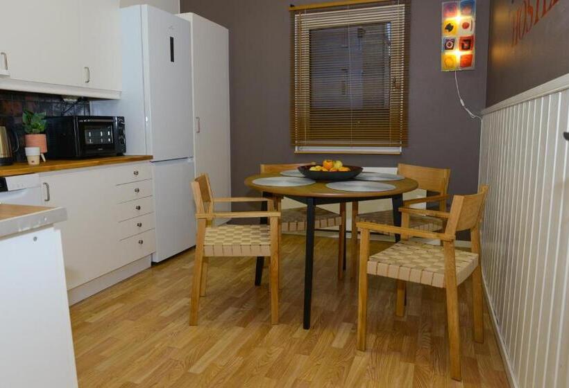 Номер Стандарт Совместная Ванная, Britz Hostel