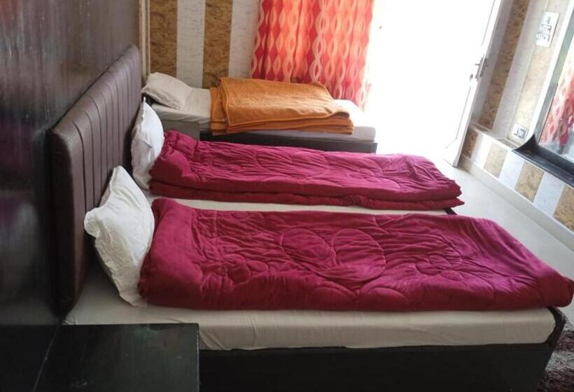 豪华房间, Sun View Chamba   Best Hotel In Chamba Tehri Garhwal
