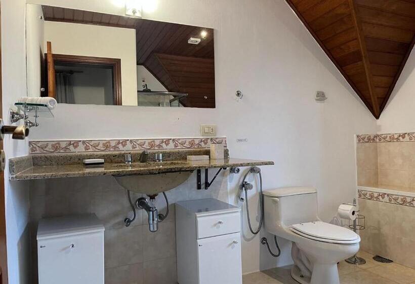 디럭스 스튜디오, Cerejeira Guest House