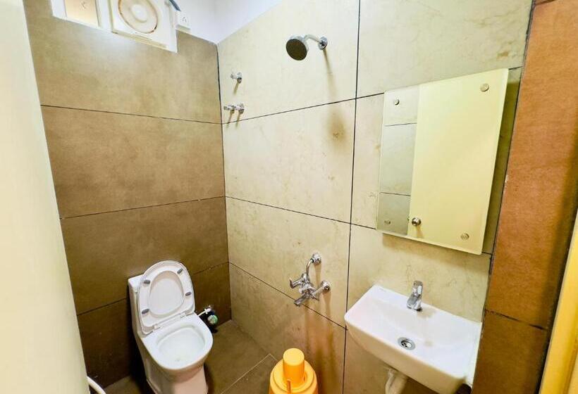 اتاق لوکس, Greens Inn Near Madras High Court And Harbour Chennai Port
