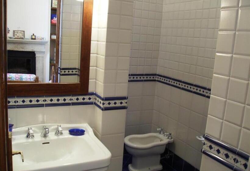 آپارتمان 3 خوابه, B&b Santa Chiara