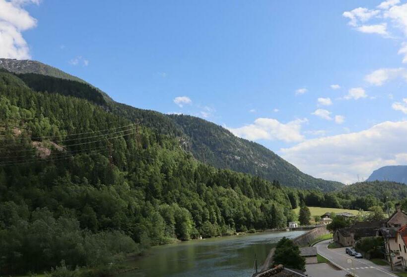 Классический Номер, Albergo Del Ponte