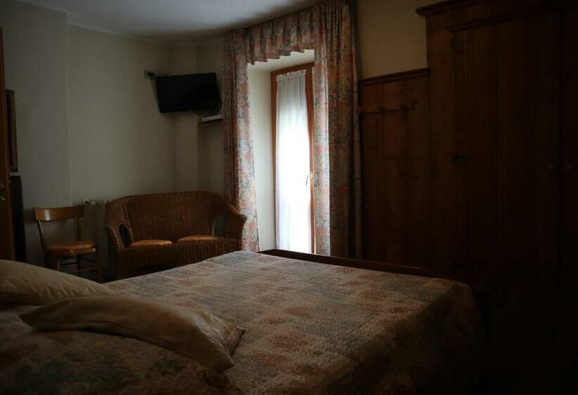 Классический Номер, Albergo Del Ponte