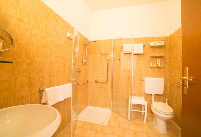 اتاق استاندارد, Albergo Carancini