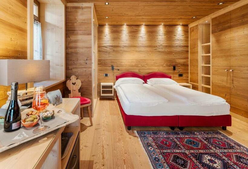Полулюкс, Villa Alpina S