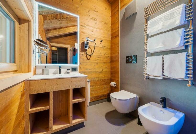 Полулюкс, Villa Alpina S