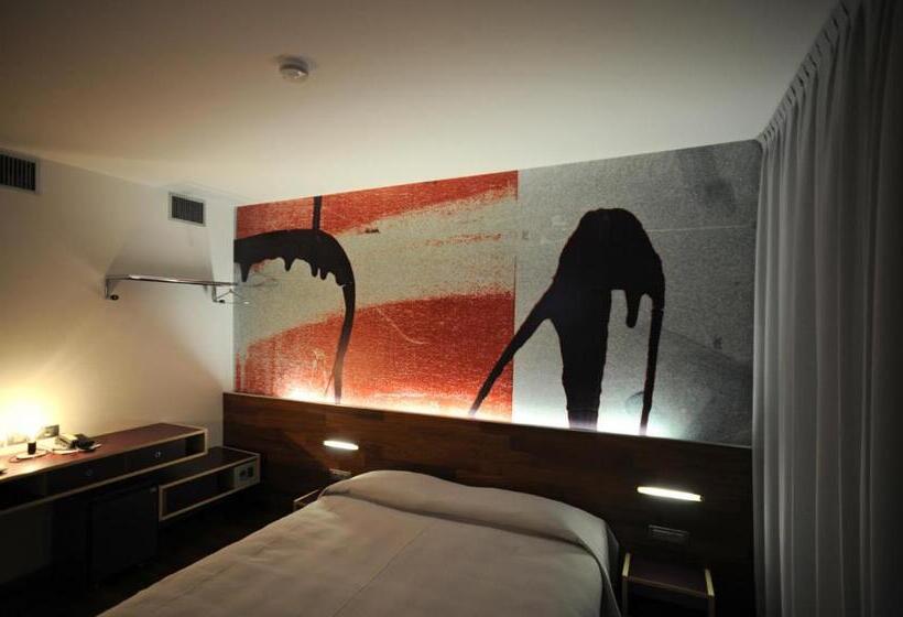 Quarto Estandar, Alloggi Taverna Caorlina