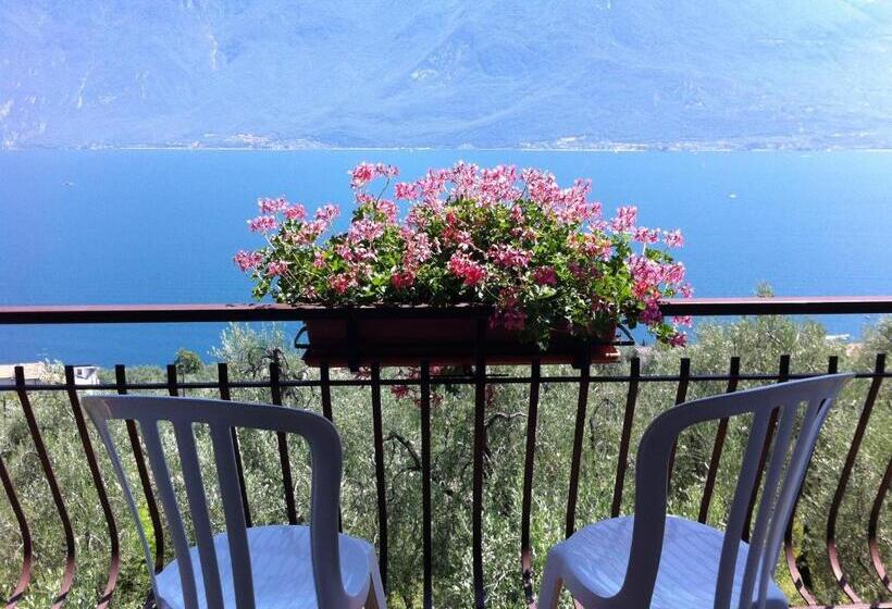 Номер Стандарт Вид на Озеро, Villa Margherita