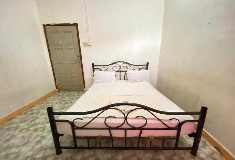标准间, Oyo 93781 Hotel California 2