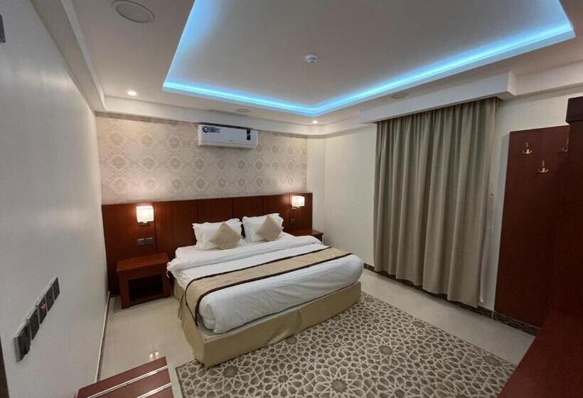 Люкс Повышенной Комфортности, هاوس إن House Inn