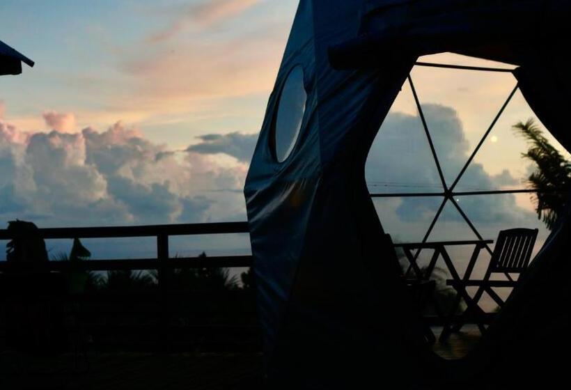 اتاق استاندارد, Bubble Dome Village
