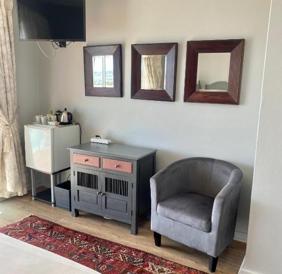 Номер Стандарт Вид на Бассейн, 3coloursblue Guest House